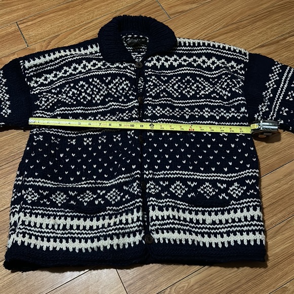 Caravan Wool Sweater - Picture 6 of 8